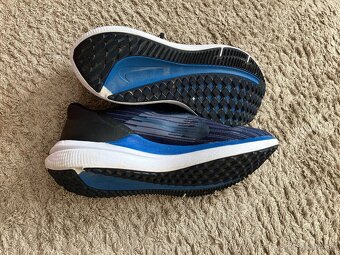 Nike - 4