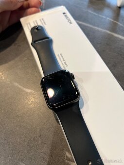 Apple Watch 5 series 40mm black - 4