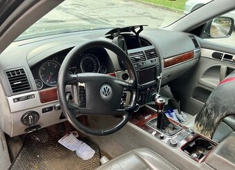 Rozpredam Volkswagen Touareg 2.5 TDI - 4