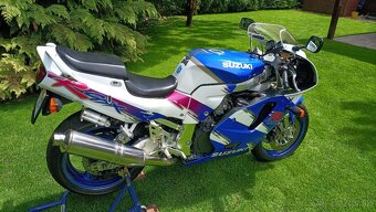 Suzuki gsxr 750 - 4