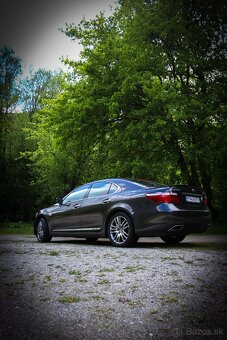 Lexus LS600h 4x4 - 4