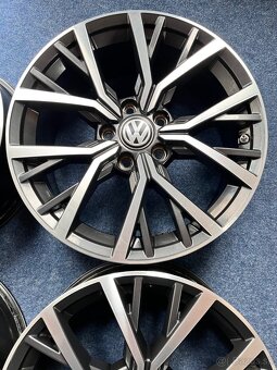 5x112 R17 VW Tiguan / Tulsa - originál Alu + šrouby - 4