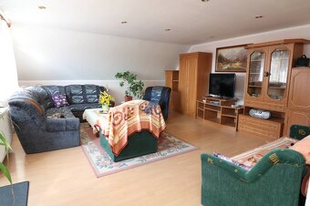 ZNÍŽENÁ cena-viacgeneračný  rodinný dom v Borinke - 4