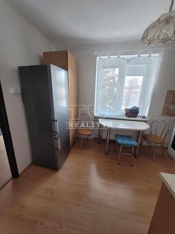 NA PREDAJ 1-IZBOVÝ BYT 32m2, STARÁ TURÁ - 4