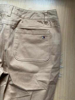 Dámske nohavice zn. Tommy Hilfiger - 4