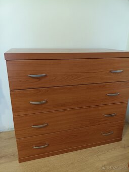 Predám kvalitnú spálňu - 4