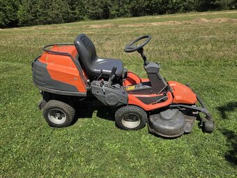 Husqvarna rider 418Ts 4x4 - 4