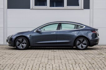 Tesla Model 3 Long Range - 4