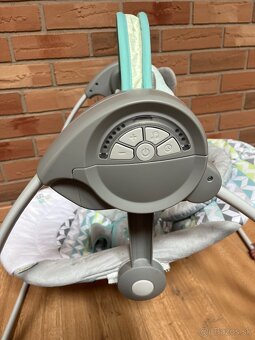 Detská hojdačka Ingenuity – Comfort 2 Go Portable Swing - 4