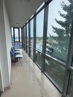 Co-workung, prenajom stola/ kancelárie 30m2 za nízku cenu - 4