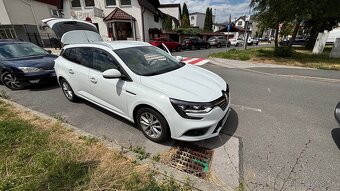 Renault Megane Grandtour IV 1.6 SCe - 4
