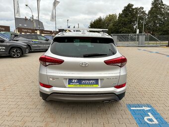Hyundai Tucson 2.0CRDi 100kW 4x4 ČR 1MAJ NAVI DPH TAŽNÉ - 4