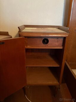 Predám spálňu z masívneho dreva, v celku alebo po kusoch - 4