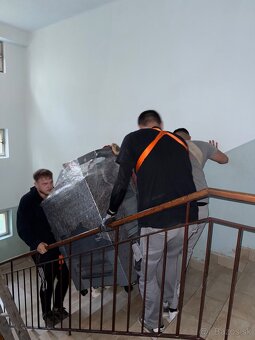 STAHOVANIE KOMÁRNO PREPEAVA VYPRATAVANIE - 4