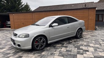 Opel Astra Coupé Turbo - 4