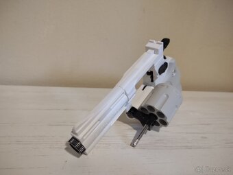 Pištoľ na penové náboje - 4