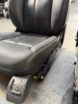 Sedadla Mercedes-Benz GL X164 predfacelift - 4