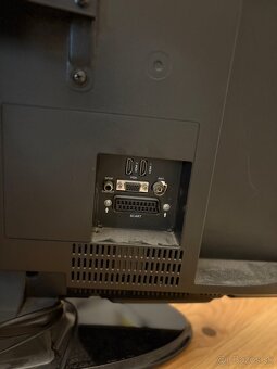 ORAVA Tv uhl. 82cm - 4