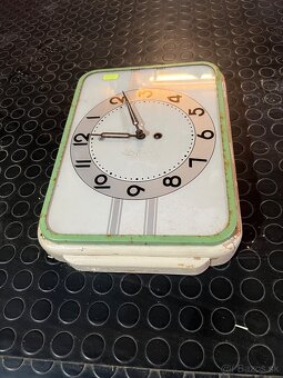 Retro hodiny - 4