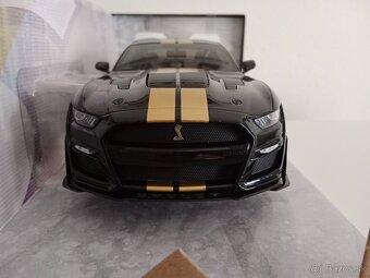 Ford Mustang Shelby GT500H - 4