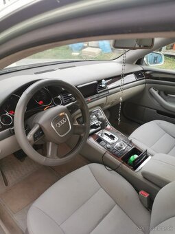Audi A8 - 4