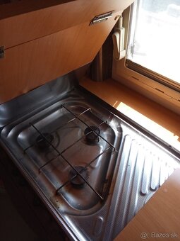 Karavan s papiermi - 4