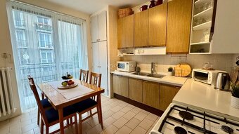 WFG | Na predaj 2-izbový byt s balkónom v obľúbenej lokalit - 4