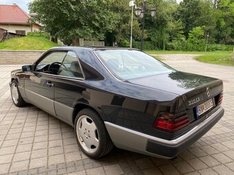 Mercedes 300CE - 4