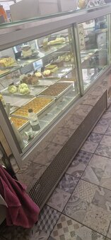 chladiaca, cukrárenská vitrína ventilovaná - 4