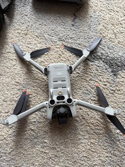 DJI Mini 4 Pro Fly More Combo + DJI RC 2 (V záruke do 2027) - 4