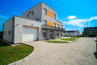 Na predaj 3-podlažná polyfunkcia na Zavarskej ulici v Trnave - 4