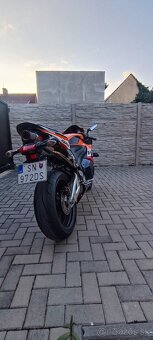 Honda CBR 600 RR - 4