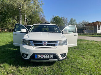 Fiat Freemont AWD 4x4 7miestne Automat AT 125KW Diesel - 4