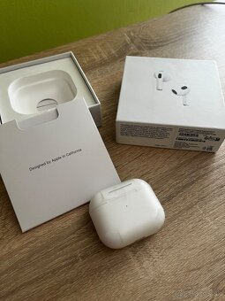 AirPods 3 - 4