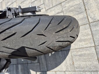 Yamaha XJ6 - 4