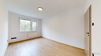 Priestranný, kompletne zrekonštruovaný 3 izbový byt - 4