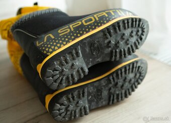 LA SPORTIVA 8000m Olympus Mons Evo 41 - 4