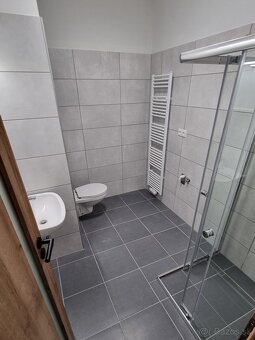 Slnečný 2-izbový byt na prenájom – BD Popper, centrum Bytče - 4