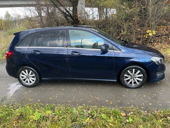 MERCEDES-BENZ B 180 - 4