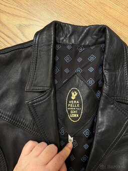 Predĺžená kožená vesta - 4