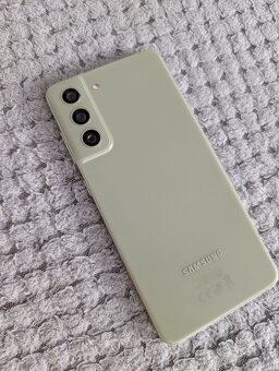 Samsung Galaxy S 21FE - 4