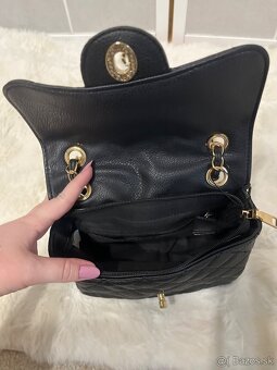 Dámska čierna kabelka - 4