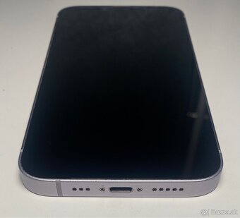 iPhone 14, batéria 80% - 4