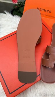 Hermes oran slapky - 4