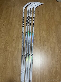 Hokejka CCM Ribcor Trigger9 Pro - 4
