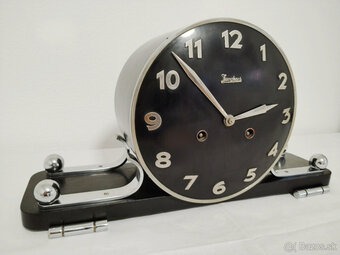 funkcionalistické hodiny Junghans - 4