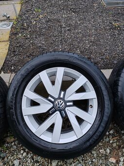 VW Aragon 5x112 R16 215/60 disky - 4