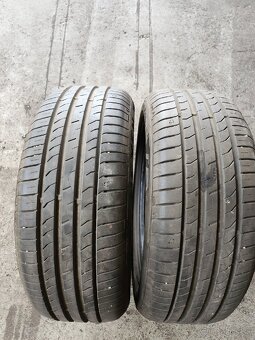 Predám 2ks letné pneu 215 55 16 - 4