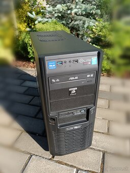 PCčko v cene 250e s intel i7 6jadro 3.7ghz a Nvidia GTX - 4