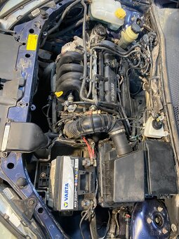 Ford Focus 1.6 16v mk1 - 4